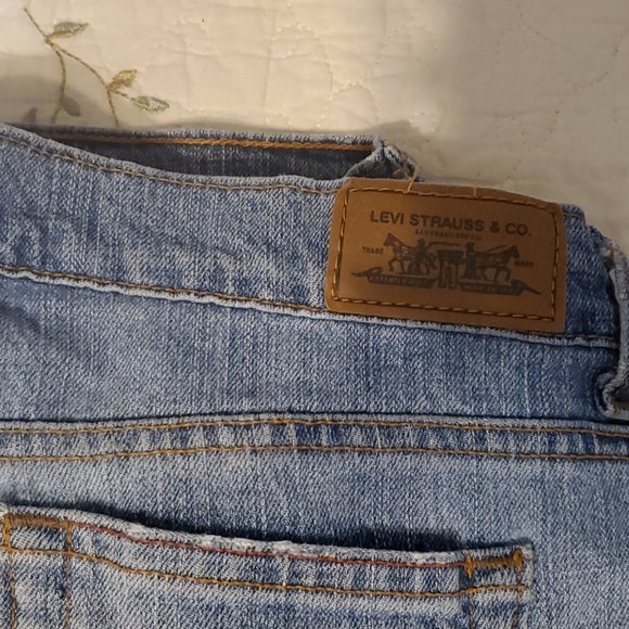 Jeans - Picture 3 of 3